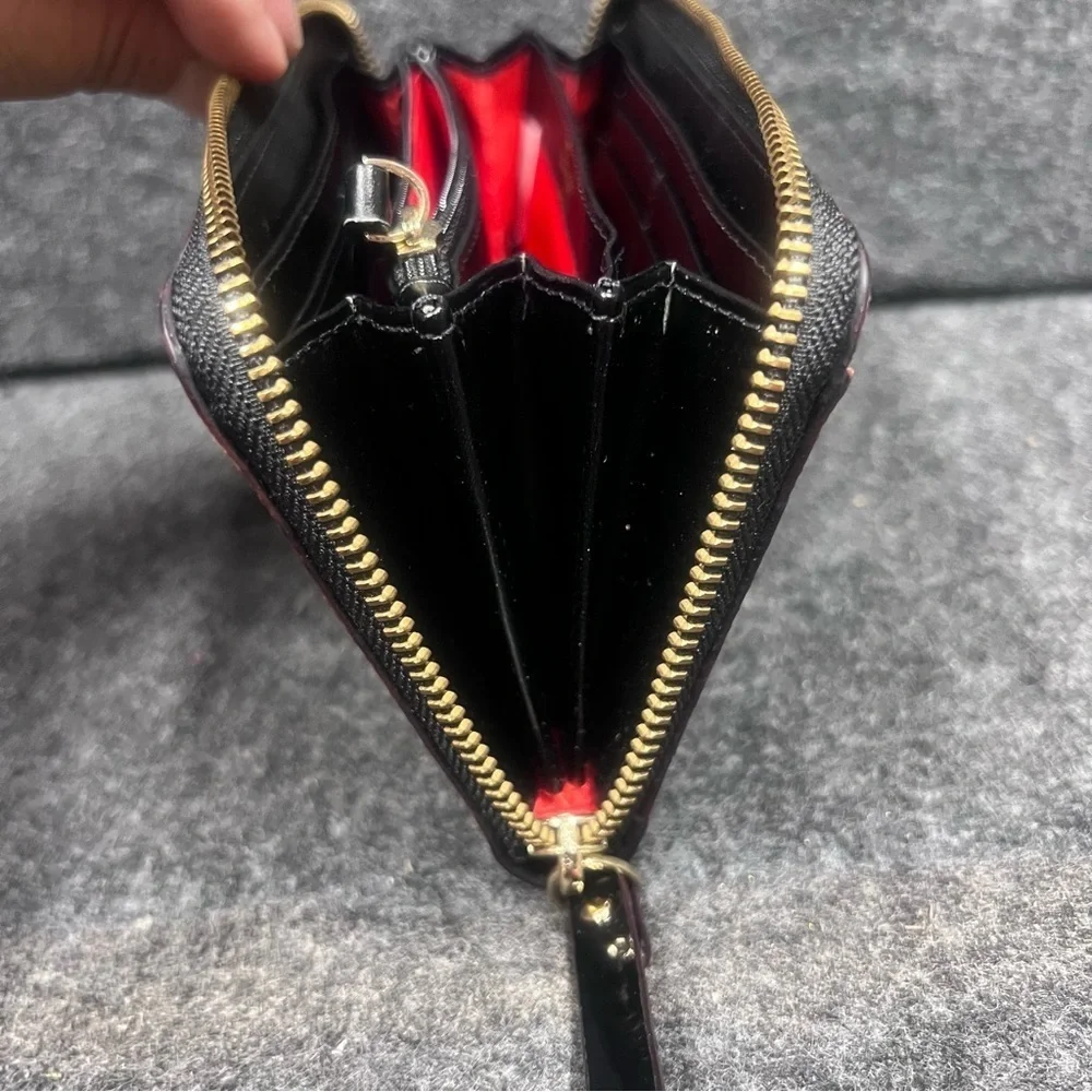 NWT Kate Spade Neda Black Pebbled Ace of Spades Zip Around Wallet